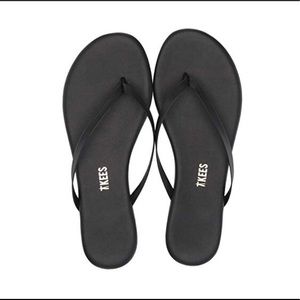 TKEES LINERS BLACK MATTE SANDALS SIZE 9